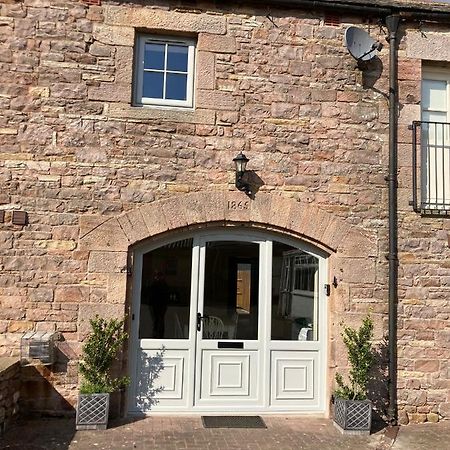 Westwood Barn Holiday Let Brough Sowerby エクステリア 写真